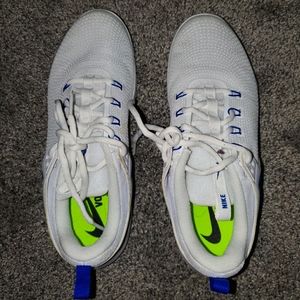 Womens nike volleyball shoes